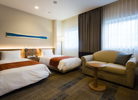 ユニバーサルツイン