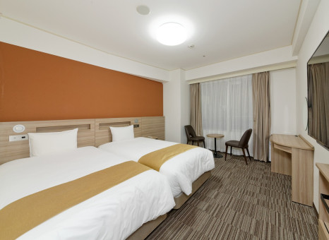 ユニバーサルツイン