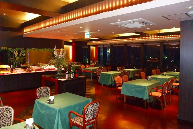 レストラン「サンエース」